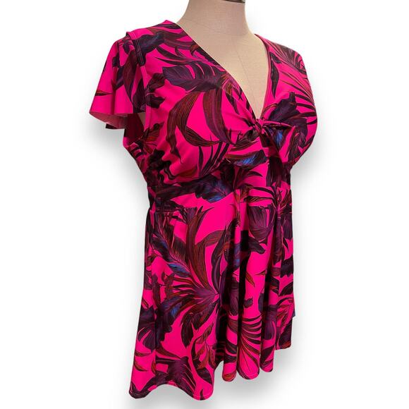 Torrid 4 (4X 26) Hot Pink Wireless Flutter Sleeve Skater Swim Dress w/Briefs - Picture 2 of 6